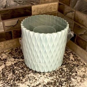Textured Light Blue Rotating Makeup Brush Holder